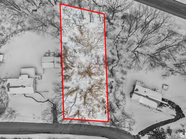 928 Wintergreen Avenue, Hamden, CT 06514