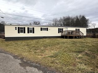 298 E 4th Ave, Lester, WV 25865