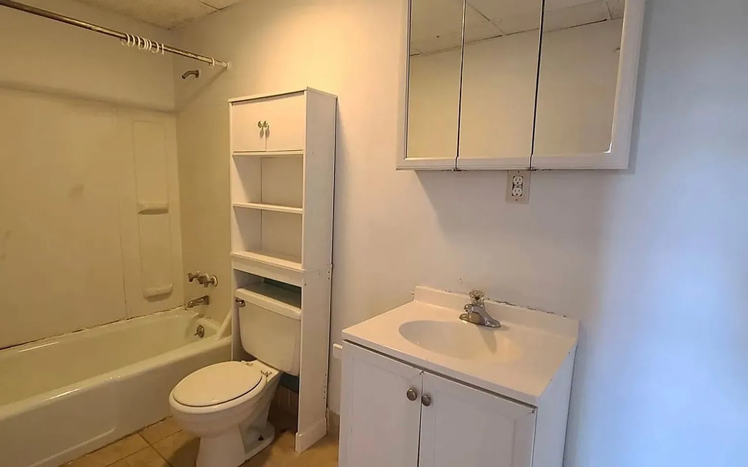 24 Wedgewood Drive Jewett City — Photo 3