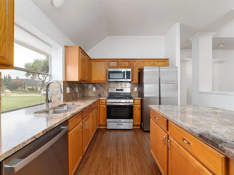 7919 Quail Meadow Dr — Photo 4