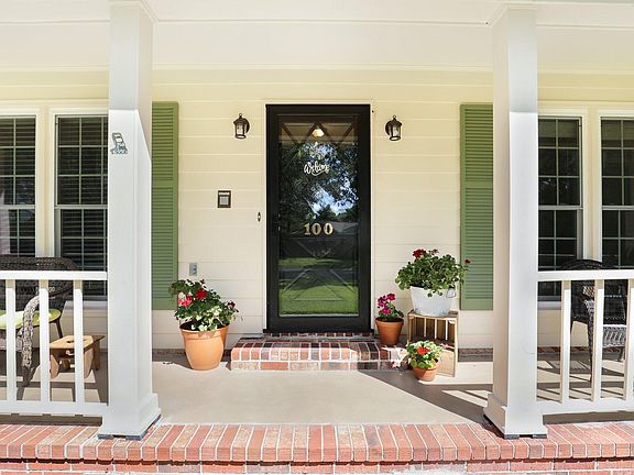 5th image of 100 Larkspur Ct