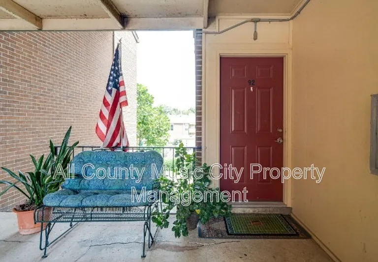 515 Basswood Ave #J-92 — Photo 2