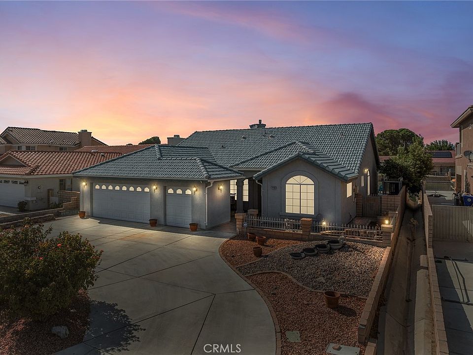 1st image of 14460 Galleon Ln