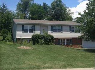 1213 Auber Dr, Ballwin, MO