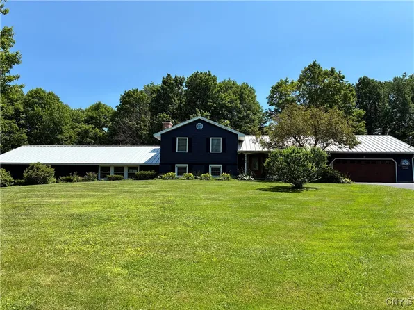 5599 Lovers Ln, Oriskany, NY 13424