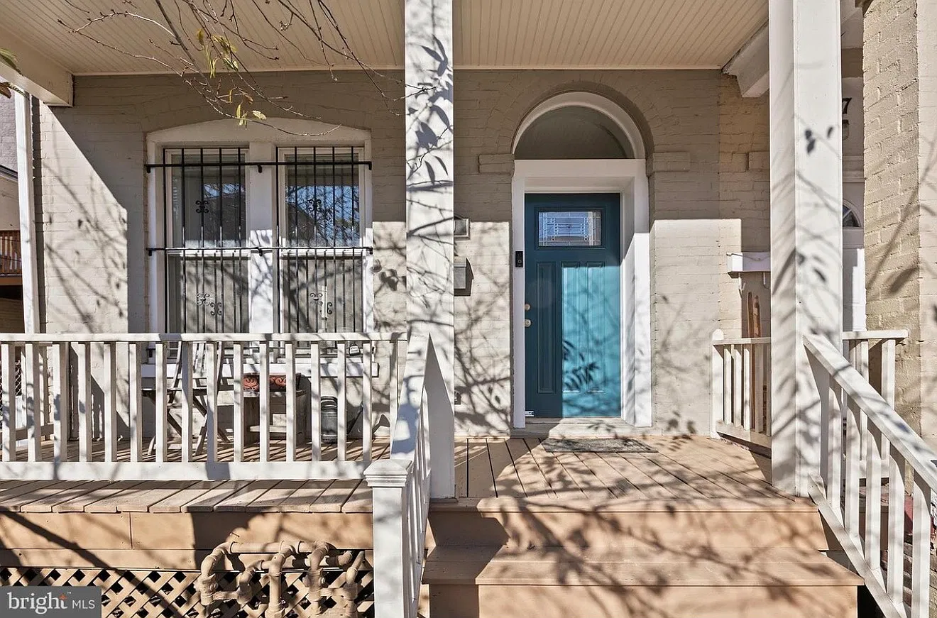 4 bed, 2.5 bath, 1600 sqft, $3,999 — Photo 2