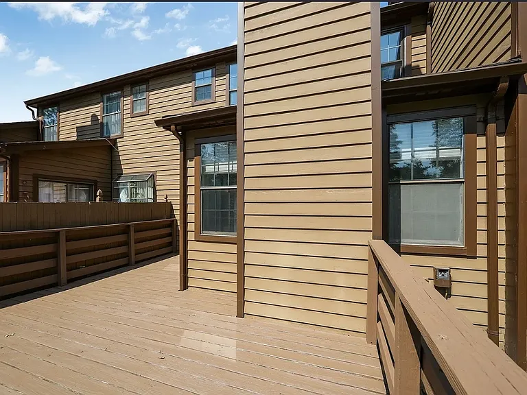 58 Danielle Ct — Photo 37