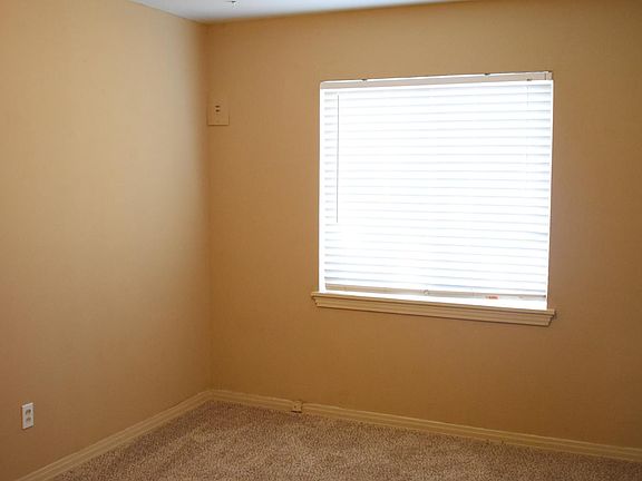 5th image of 3410 Nashville Ave APT B