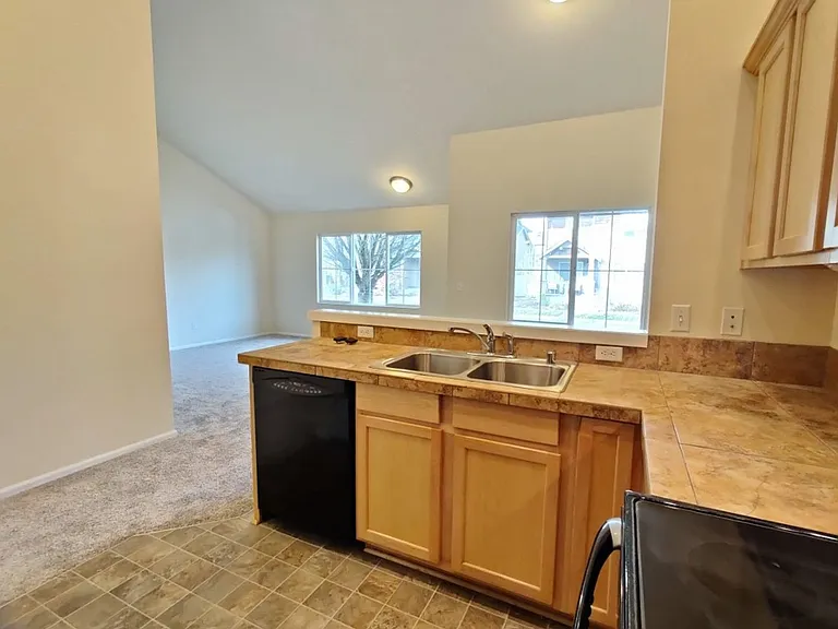 6544 Indiana St SE — Photo 7