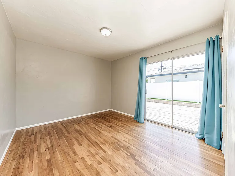 17309 Elgar Ave — Photo 15