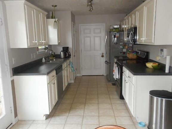 5th image of 219 Fall Creek Dr