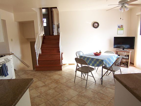 5th image of 1800 Essex Pl
