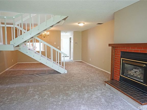 3rd image of 1500 Lake Park Dr SW APT 32