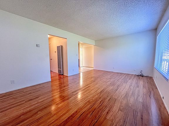 3rd image of 102-156 Brown St #142