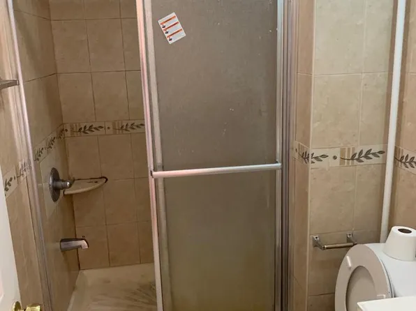 102 Hopkins Avenue image 5 of 9