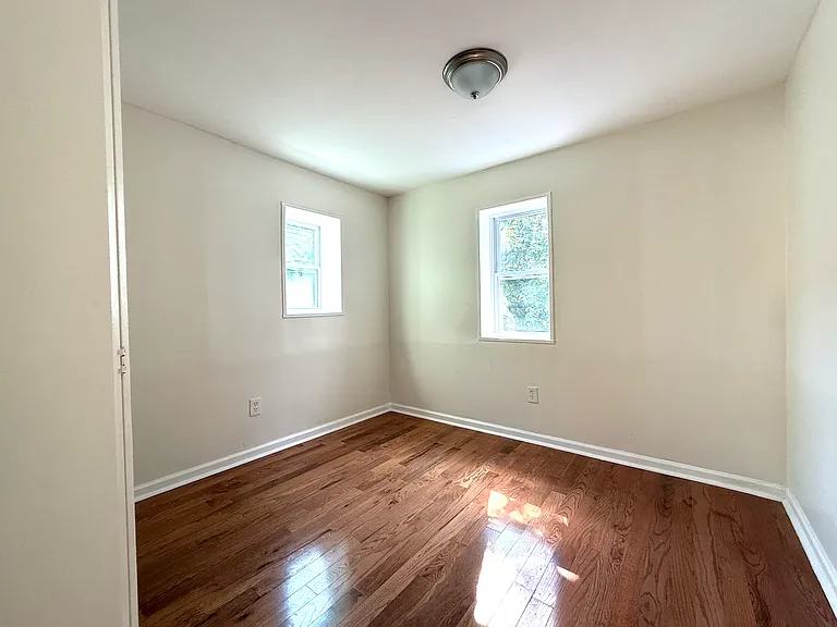 435 S 17th St #1 — Photo 9