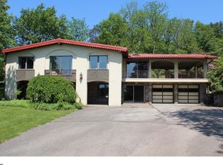 2989 Thompson Rd, Telford, PA 18969