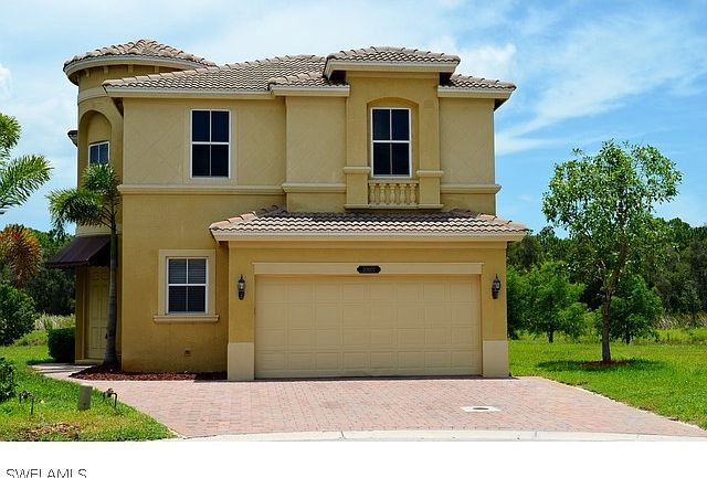 1st image of 20601 Silver Palm Dr