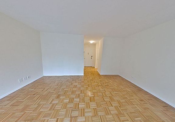 5th image of 350 W 51st St APT 4D