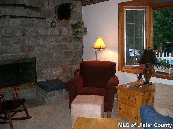 4th image of 754 Lucas Avenue