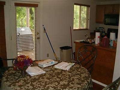 3rd image of 2977 Spruceway Dr