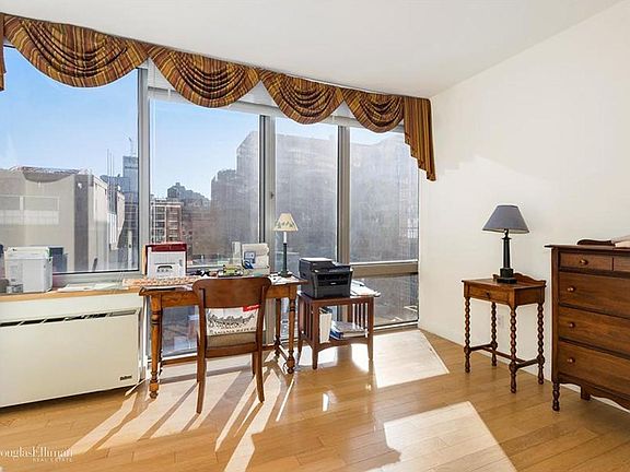 5th image of 225-227 W 60th St #9B