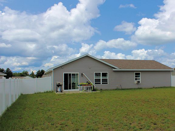 5th image of 1921 Lark Dr