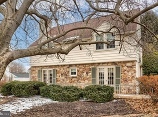 457 Country Club Rd, Camp Hill, PA 17011