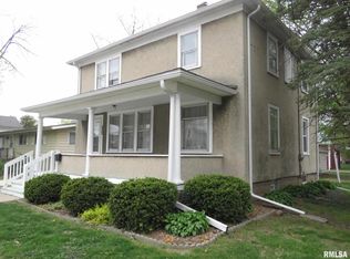 114 N Spring St, Geneseo, IL 61254