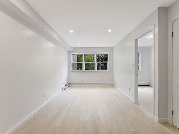 3rd image of 795 Saint Johns Pl APT 2