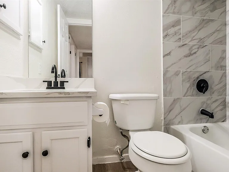 19414 Lazy Valley Dr — Photo 16