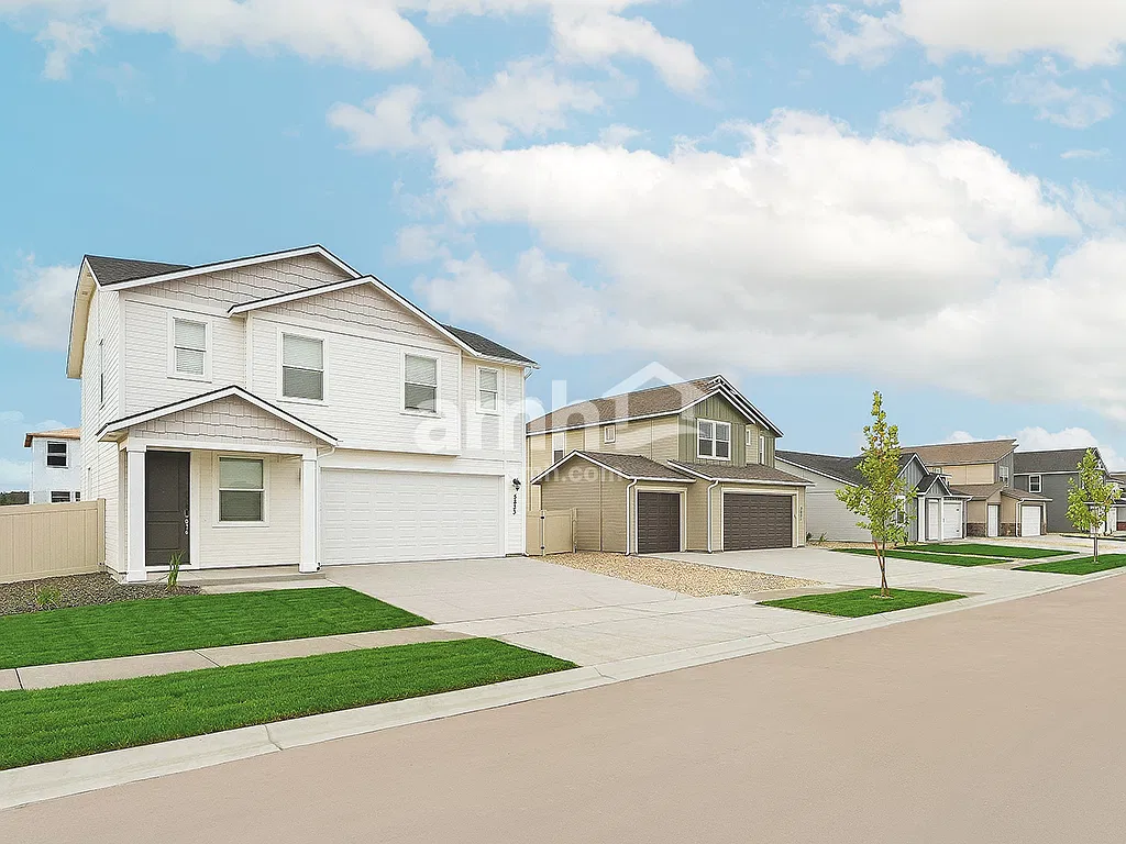5 bed, 3.0 bath, 2376 sqft, $3,275 — Photo 3