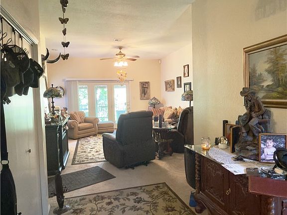 5th image of 4000 Hickory Rd APT 10