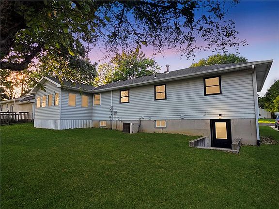 4th image of 619 W 30th St