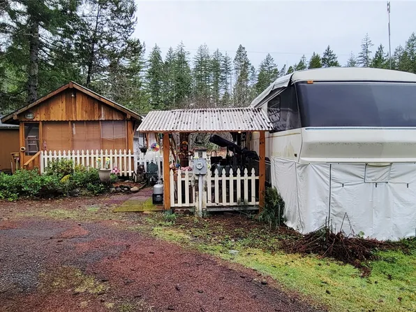 71 N Coho Court, Hoodsport, WA 98548