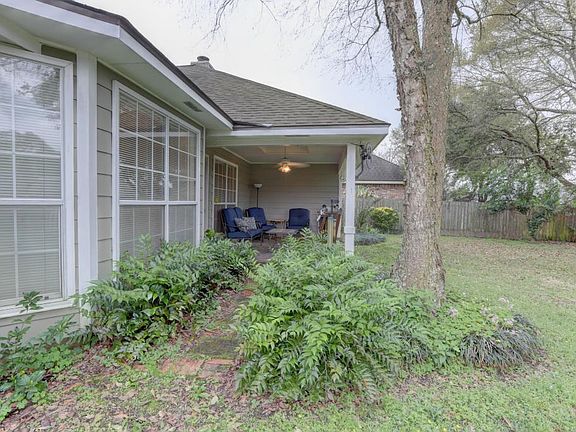 3rd image of 105 Water Birch Ln