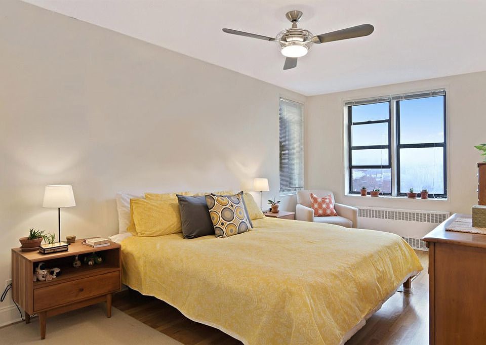 2nd image of 310 E 25th St #3D