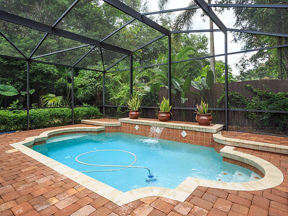 5th image of 1433 Lake Highland Dr