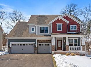 965 Orchard Trl, Mound, MN 55364