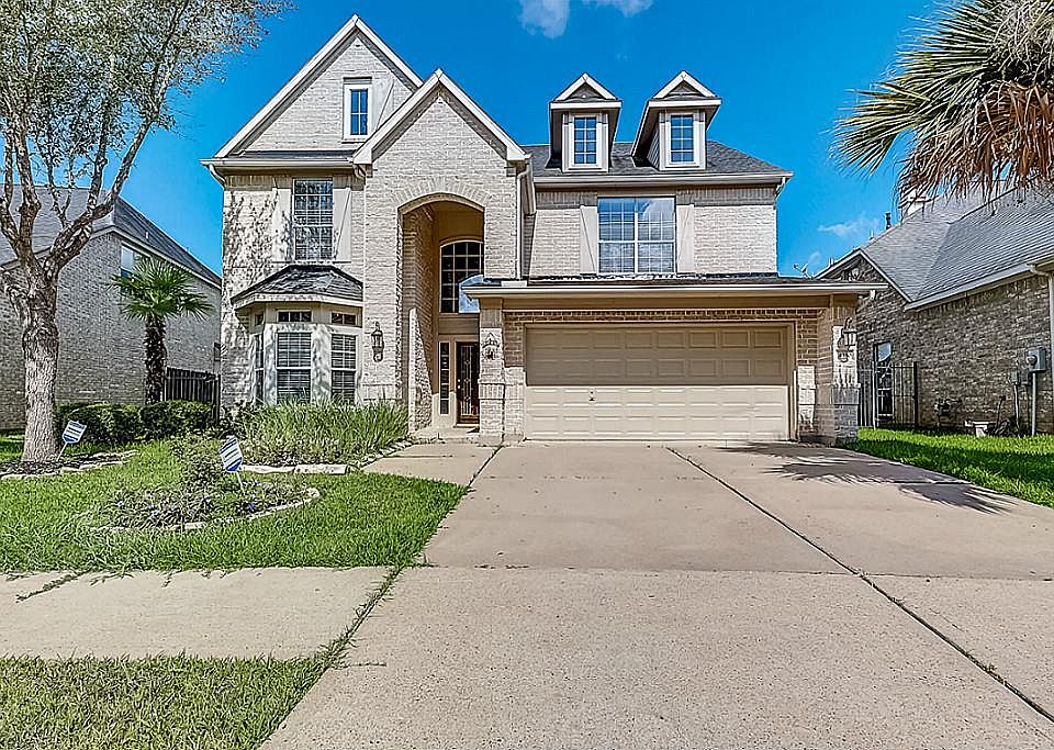 1st image of 14330 Tasmania Ct