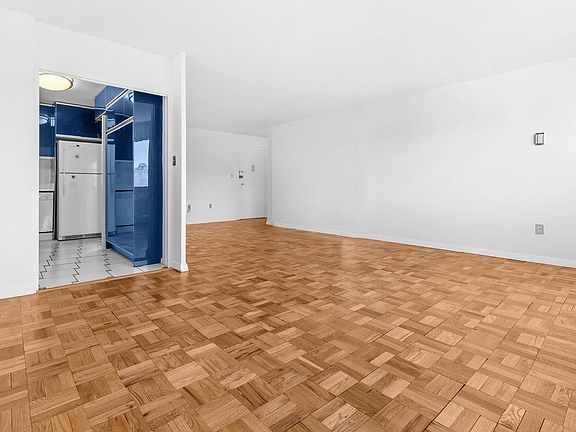 3rd image of 4600 Connecticut Ave NW APT 911