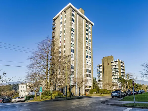 845 Chilco St #1001, Vancouver, BC V6G 2R2