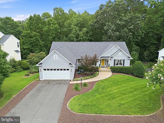 2nd image of 6028 Waterman Dr