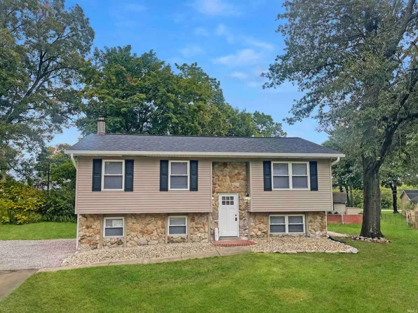 6500 Yorktown Ct, Newburgh, IN 47630