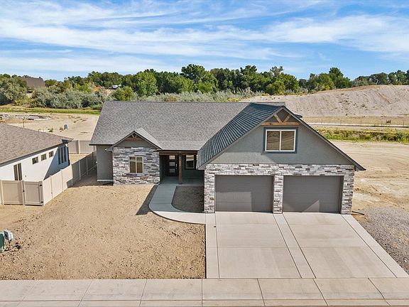 4th image of 2508 Glory Ln