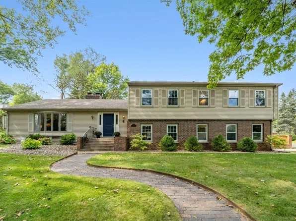 13500 Clinton Pl, Burnsville, MN 55337