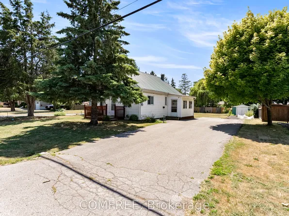 110 Gilbert St, Belleville, ON K8P 3H2