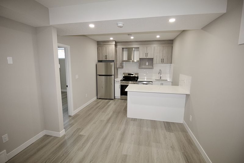 Calgary Apartment for rent - 1 Bedroom — photo 2