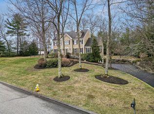 7 Derosier Dr, Middleton, MA 01949