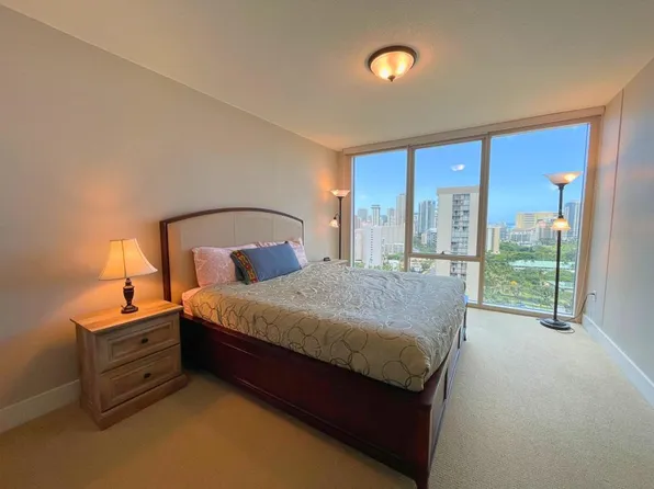1837 Kalakaua Ave APT 2202, Honolulu, HI 96815